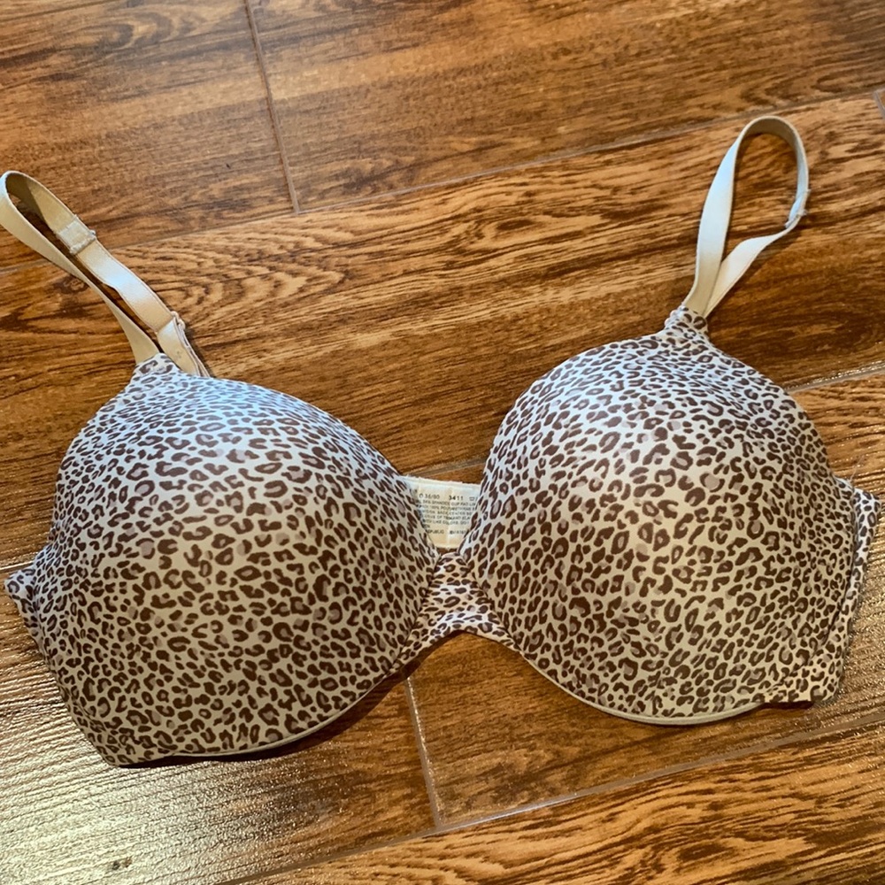 Bali Underwire bra 36D animal print 3411 LIKE NEW